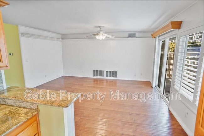 Building Photo - 25735 Velan Dr