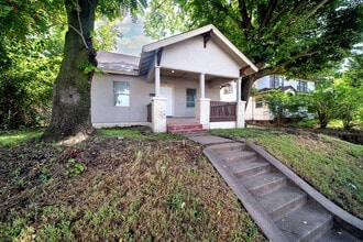 Building Photo - 119 N Utica Ave