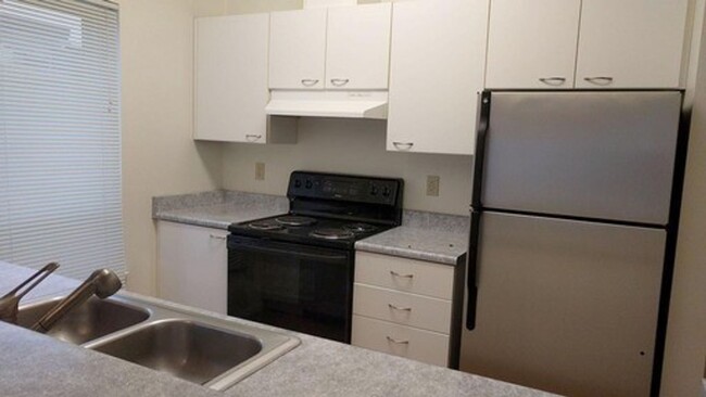 Foto del edificio - Gorgeous 1 bedroom in the heart of Queen A...