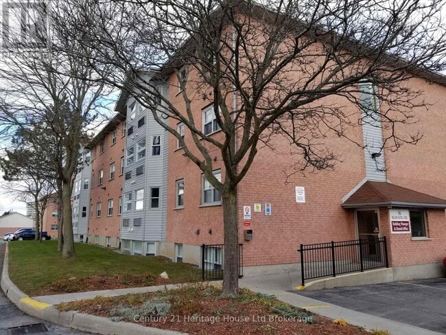 Building Photo - 56 Hiawatha Rd