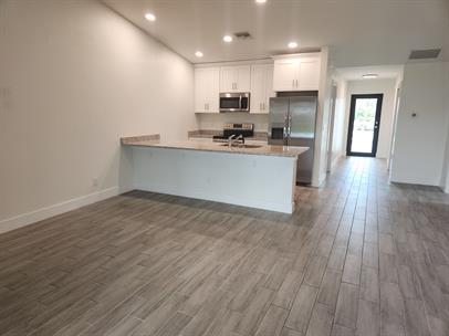 Photo - 544 SE 5th Pl House