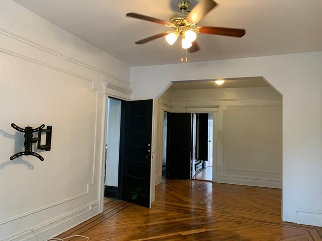 Building Photo - 1280 Park Pl
