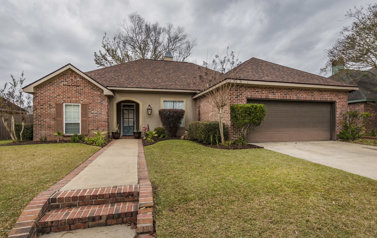 Primary Photo - 105 Copal Dr