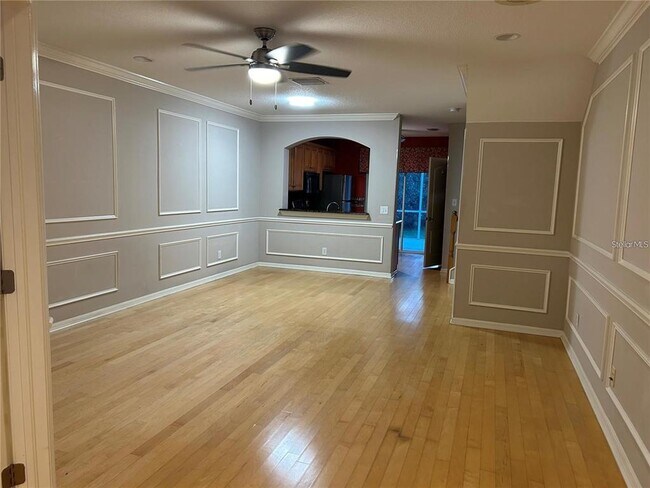 Building Photo - 5713 Fishhawk Ridge Dr
