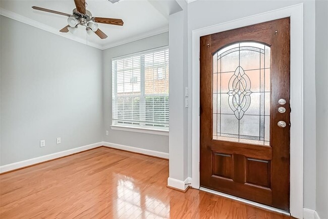Building Photo - 2945 Sandcastle Ln