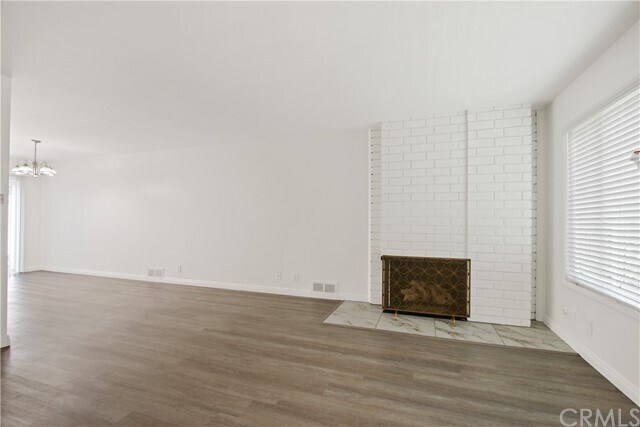 Building Photo - 1055 Dover Dr