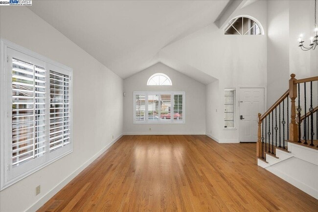 Building Photo - 45060 Cougar Cir