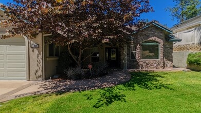 Building Photo - 1043 Diamante Robles Ct