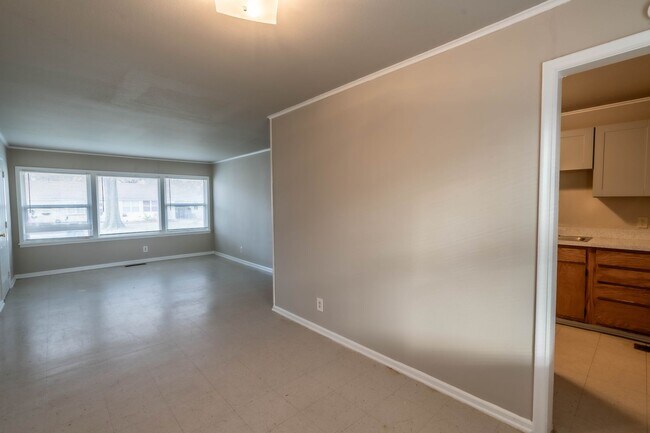 Foto del edificio - 3 Bed | 1 Bath in Midtown!