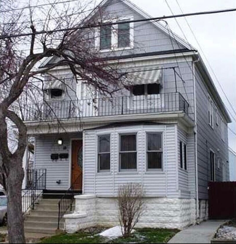 Building Photo - 18 Progressive Ave