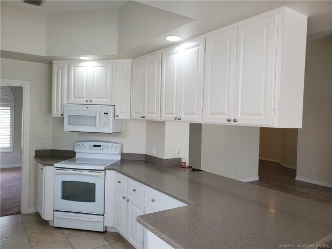 Foto del edificio - 11300 SW Northland Dr