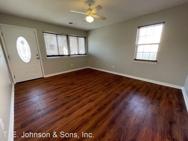 Building Photo - 3 br, 1 bath House - 1900 Taylor Street