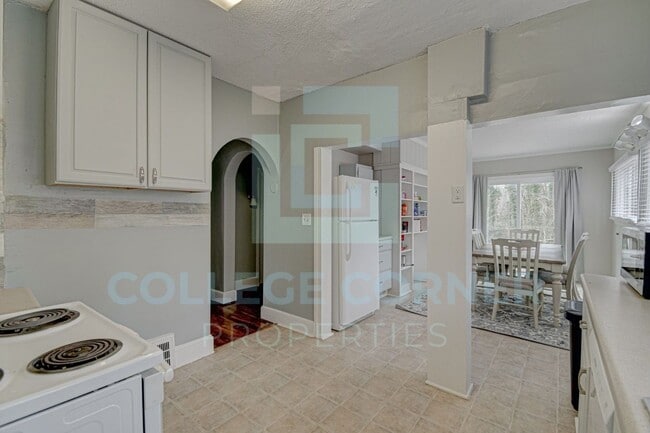 Building Photo - 139 Rosedale Cir