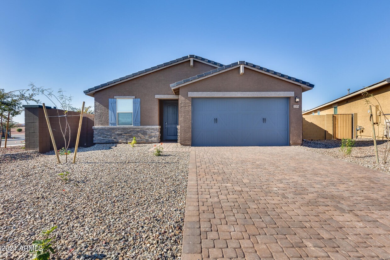 Primary Photo - 22914 N 126th Ln