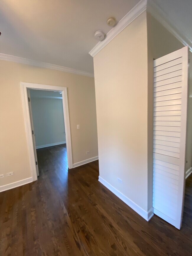Foto del edificio - 3246 N Clifton Ave