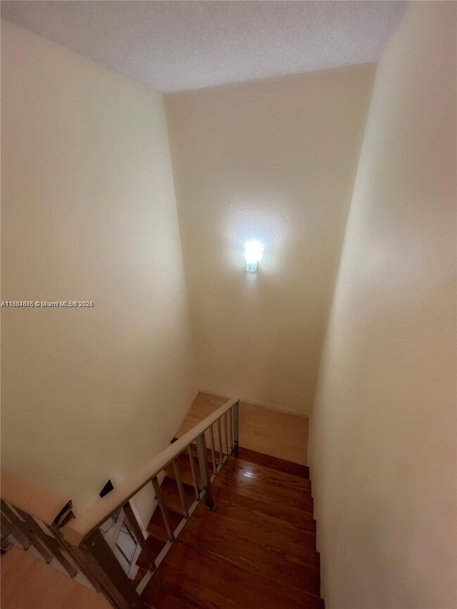 Building Photo - 17170 SW 94th Ave