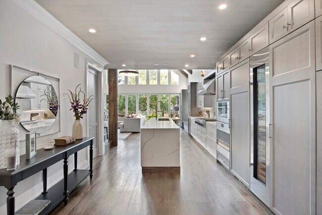 Foto del edificio - 719 E 2nd St