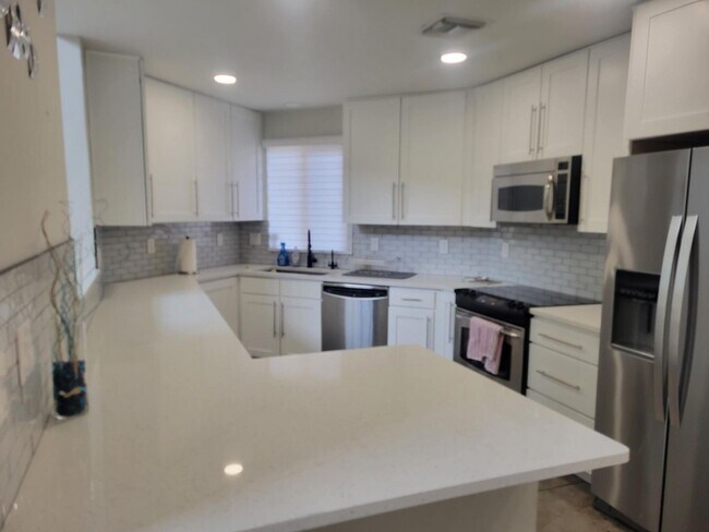 Foto del edificio - Urban Elegance in the Heart of Midtown – Contemporary Loft Townhome
