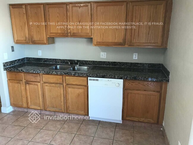 Foto del edificio - 430 E Harmony Ave