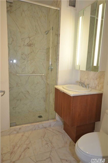 Foto del edificio - 107-24 71st Rd