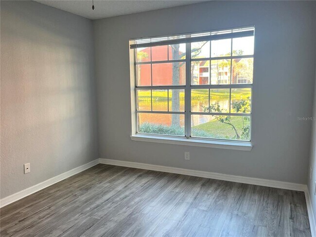 Foto del edificio - 10200 Gandy Blvd N