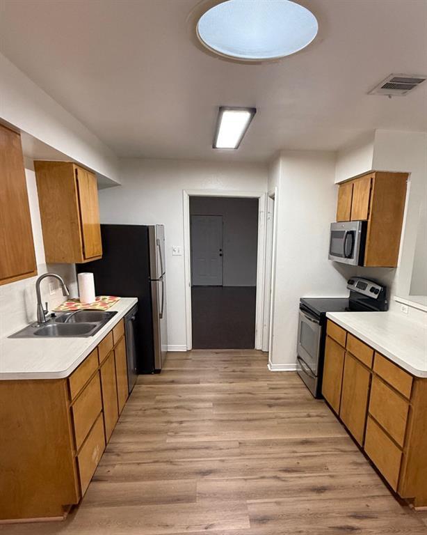 Foto del edificio - 8117 Willet Trail