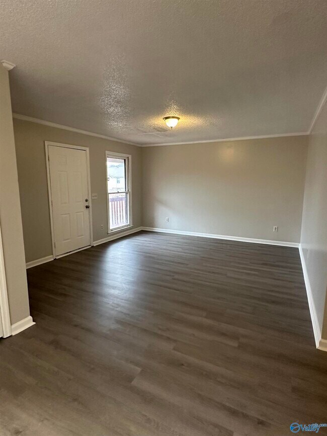 Foto del edificio - 4414 Bonnell Dr