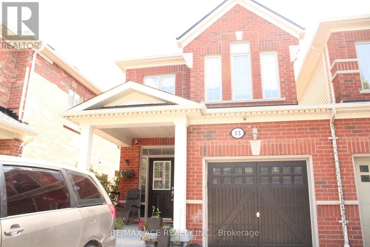 Primary Photo - 13 Powlesland St