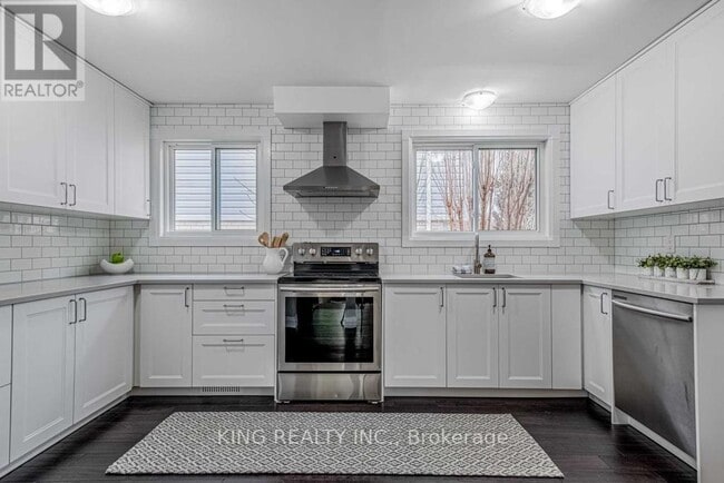 Building Photo - 13 Brookland Dr