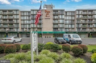 Building Photo - 401 Cooper Landing Rd