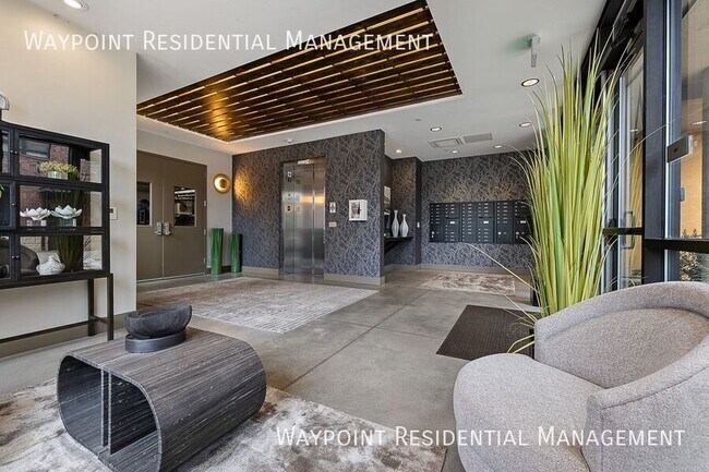 Foto del edificio - 880 W River St
