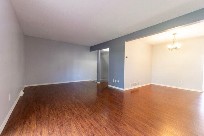 Building Photo - 2363 Dorland Ln E