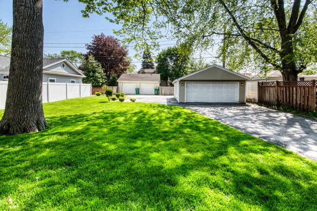 Garage and carport - 3717 Highland Ave