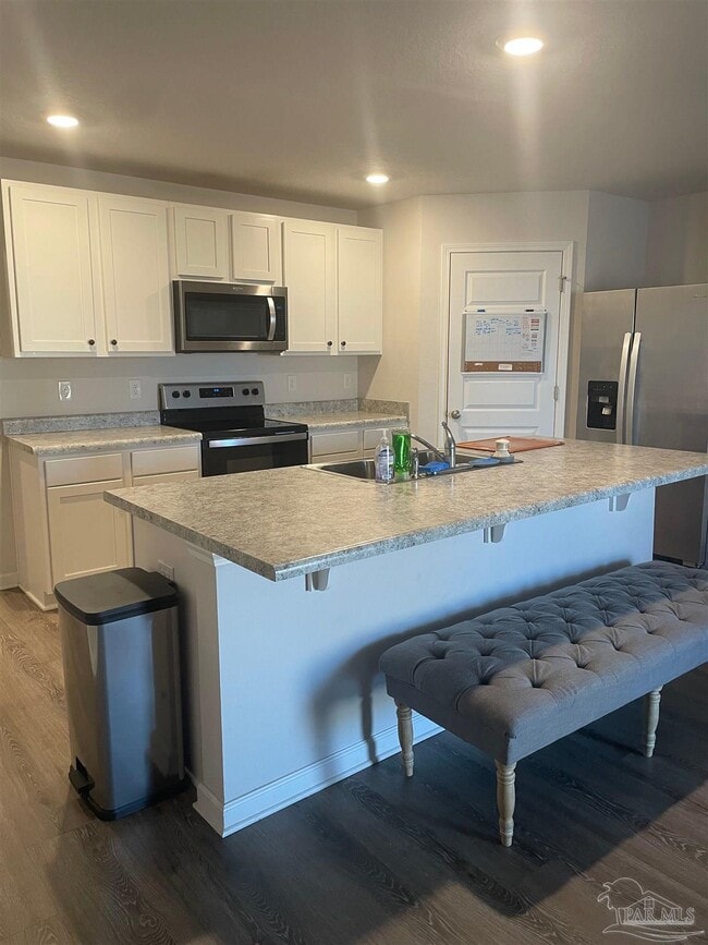 Foto del edificio - 5406 Peach Dr