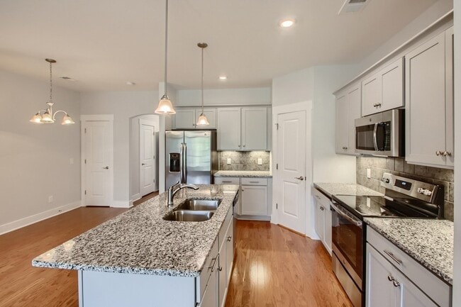 Building Photo - 3007 Blueberry Ln