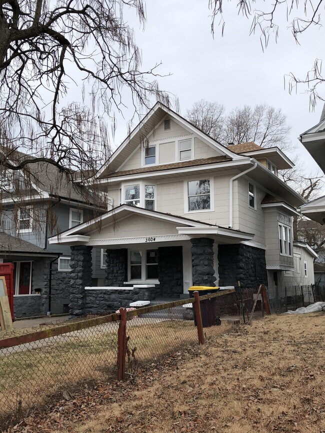 Building Photo - 3604 S Benton Ave