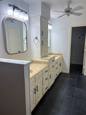 Building Photo - 4420 Birdsong Ln