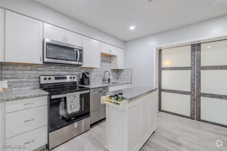 Building Photo - 27311 J C Ln