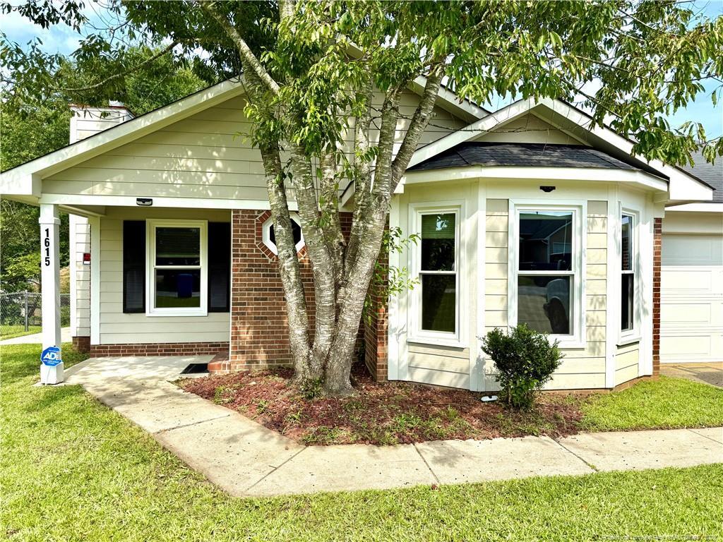 Primary Photo - 1615 Winnabow Dr