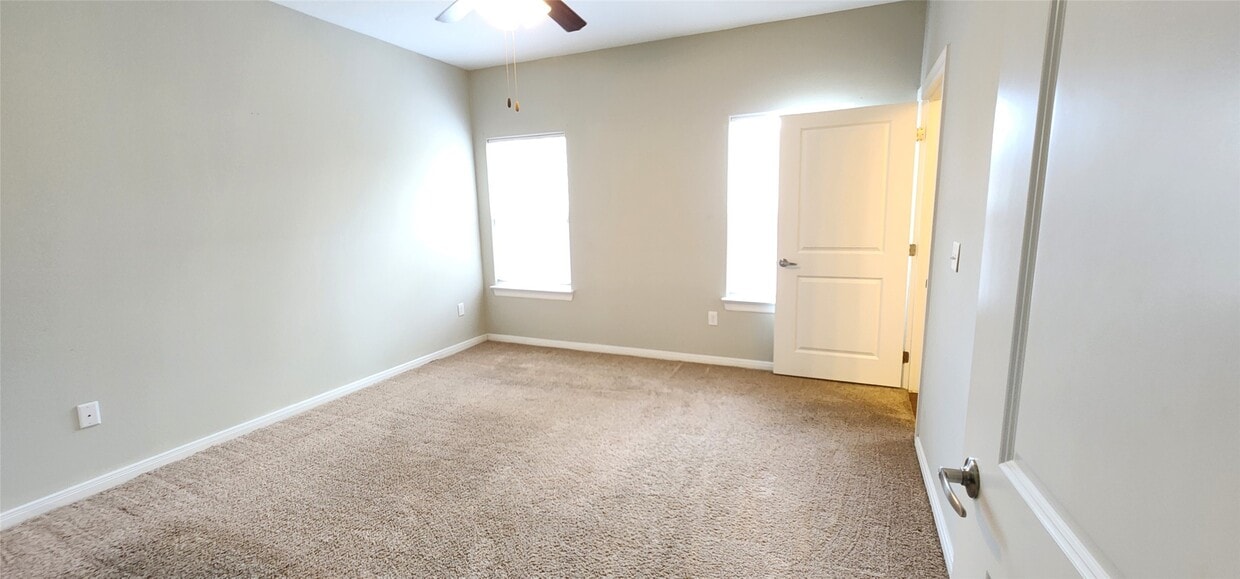 Building Photo - 20 Louisiana St