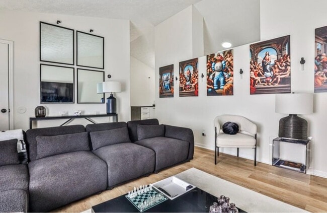 Photo - 3915 Basil Wy SW House