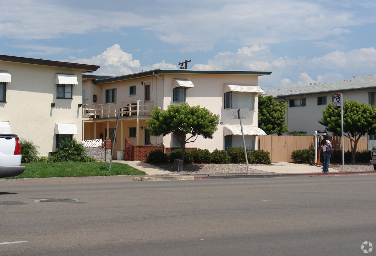 Building Photo - 3557 College Ave