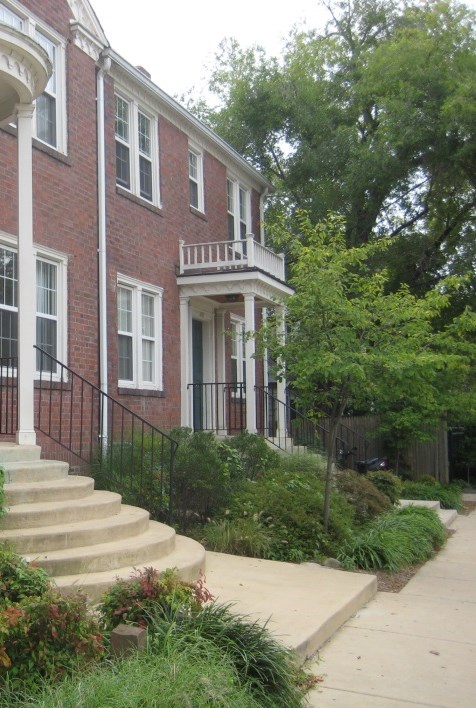 Building Photo - The Barkalow Apartments