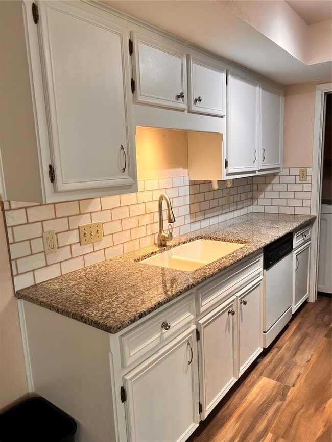 Foto del edificio - 201 E Noton St