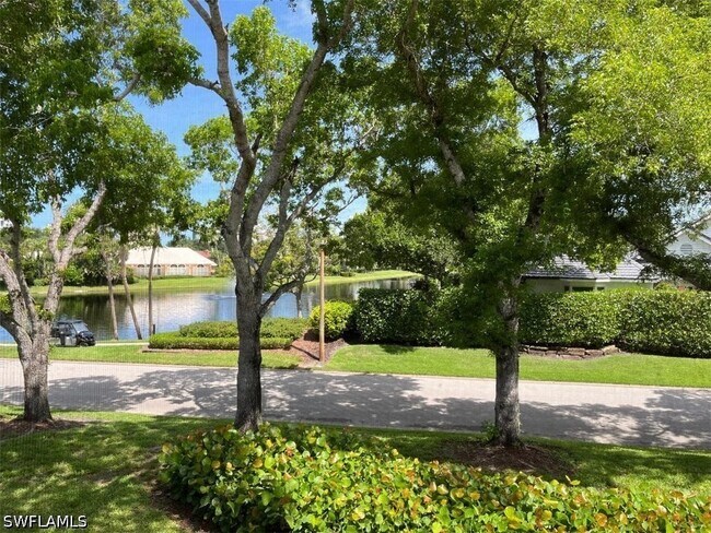 Foto del edificio - 853 Tanbark Dr