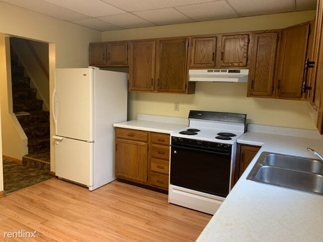 Building Photo - 28 Wiggan St