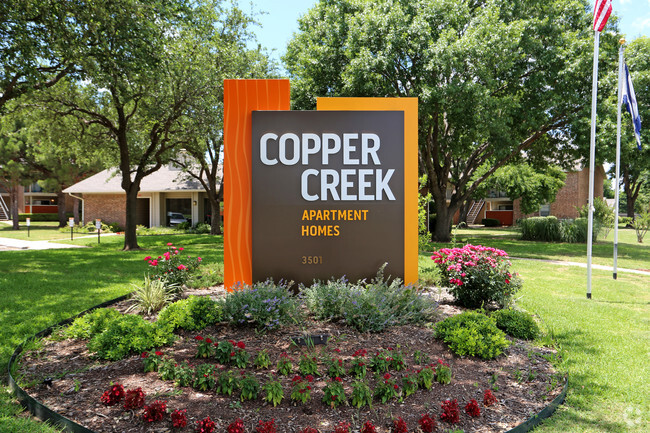 Bienvenido a casa - Copper Creek Apartments