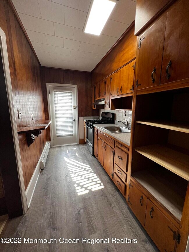 Building Photo - 1109 Lincoln Ct