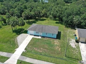 Building Photo - 279 Englar Dr