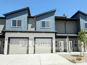 Building Photo - 485 Easy St